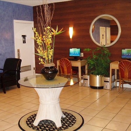 Red Carpet Inn Airport Форт Лодърдейл Интериор снимка
